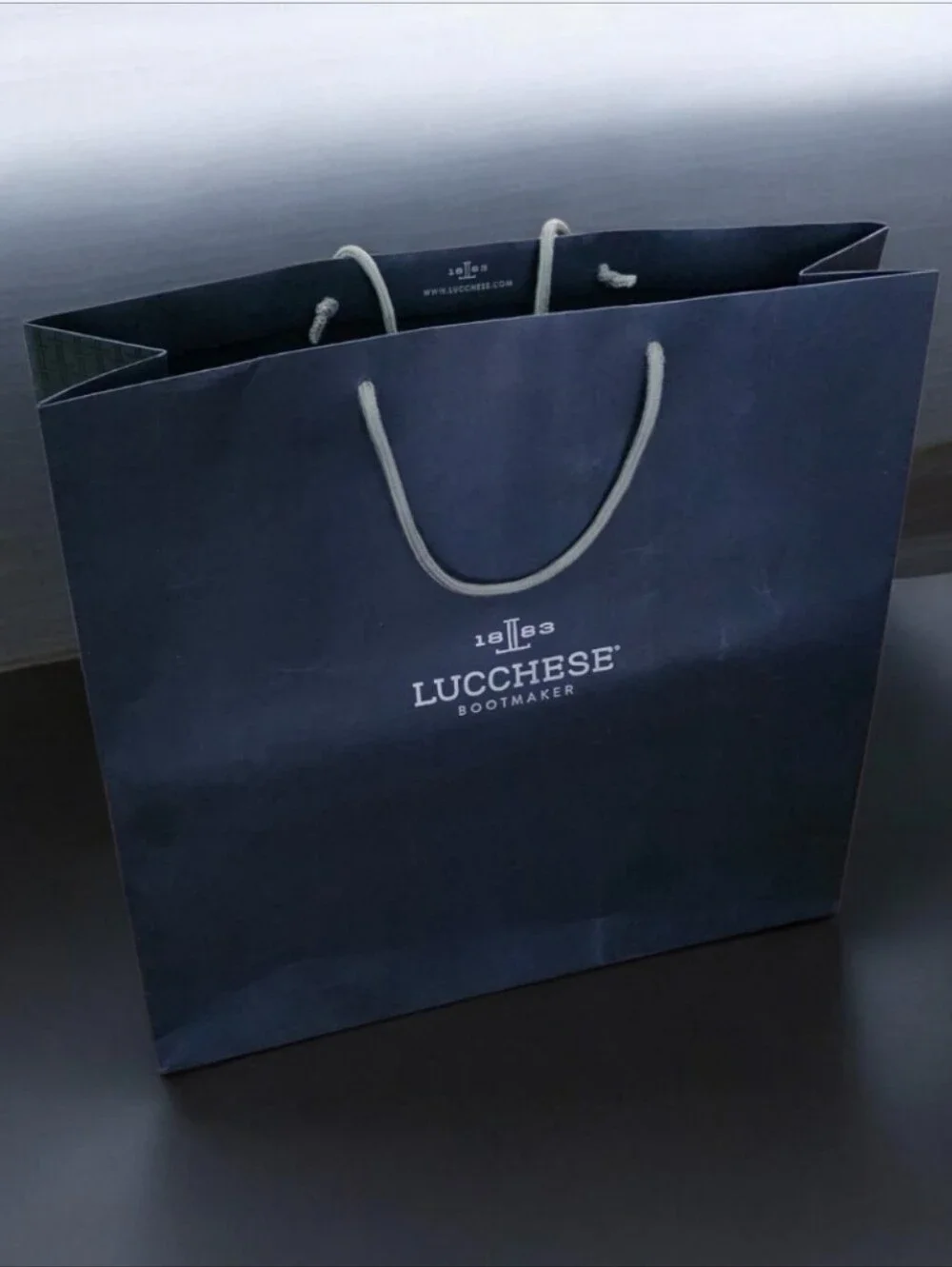 EMPTY SHOPPING BAG Lucchese Shopping Bag Navy Blue